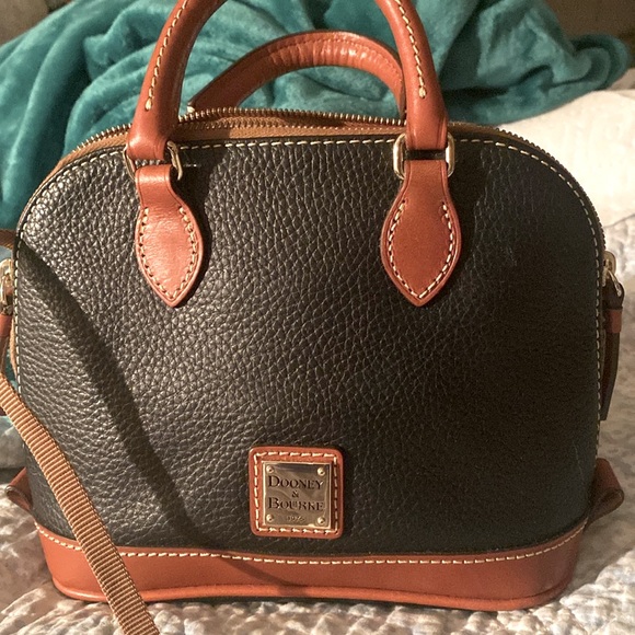 Women’s Black Dooney and Bourke Small satchel - Picture 1 of 12